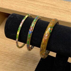 Vintage Cloisoone Enamel Bangle bracelet, Flora Pattern Lovely and Elegant